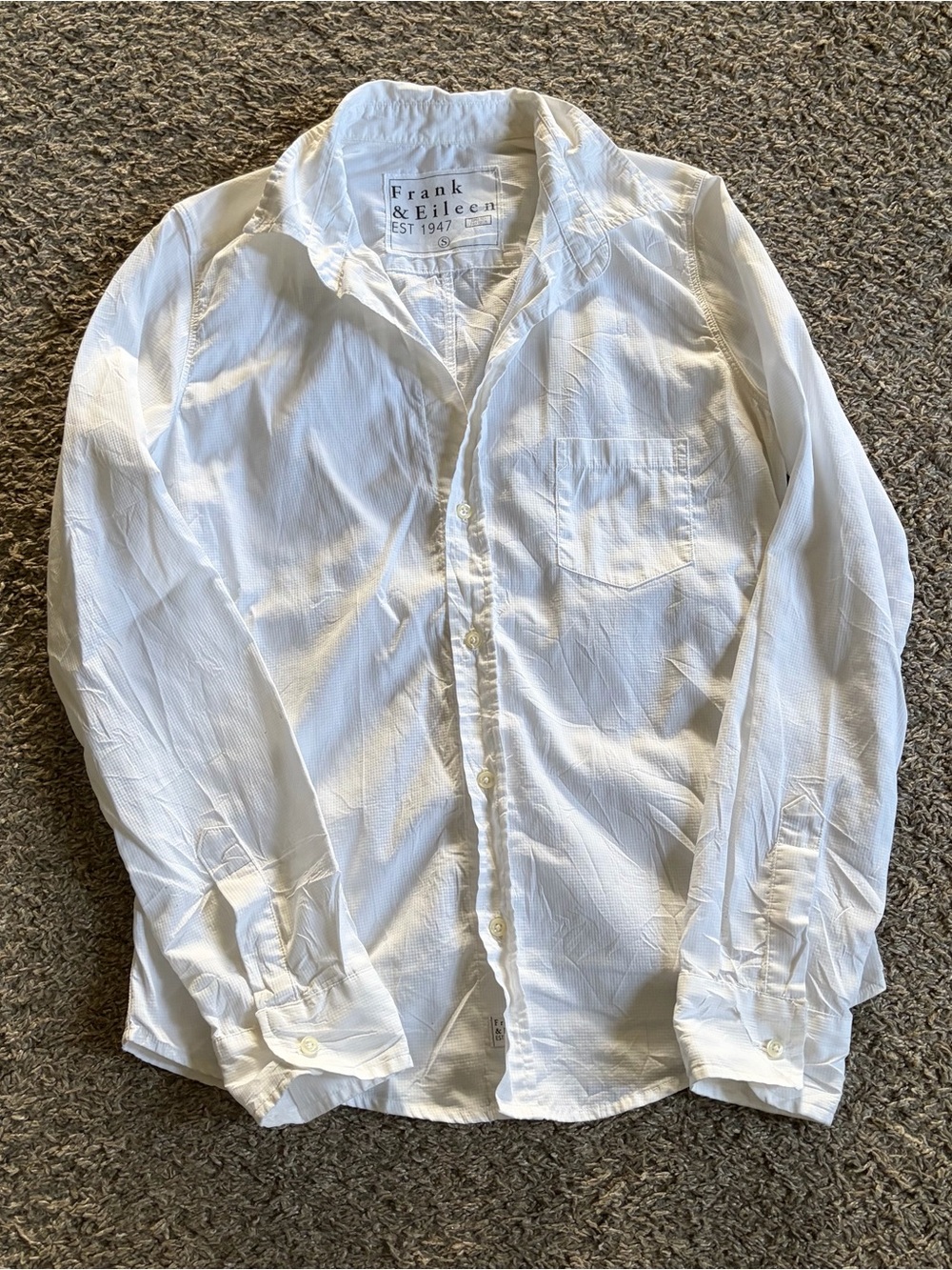 Frank & Eileen White Button Down Shirt Small Women's *read description